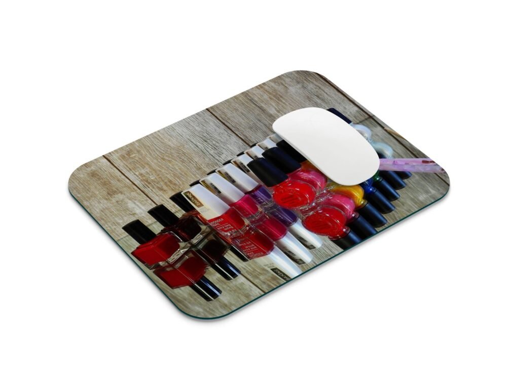 körömlakk mintás egérpad 001