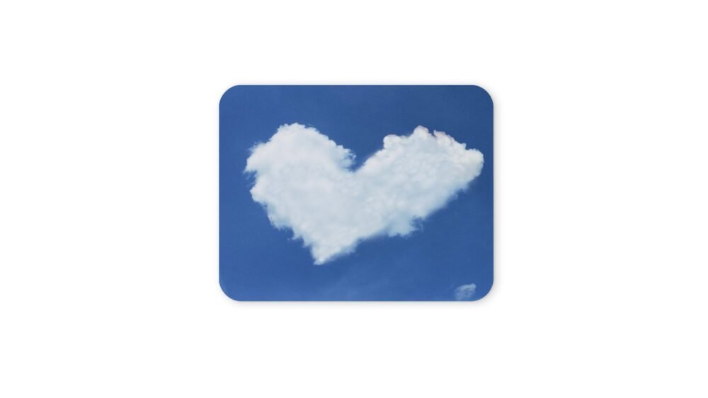 szív alakú felhős egérpad 004