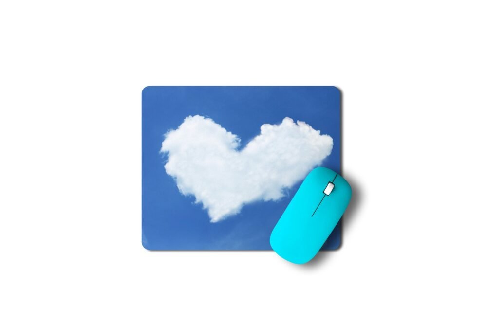 szív alakú felhős egérpad 003