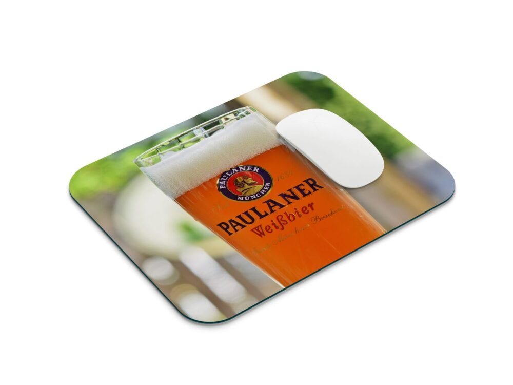 Egérpad Paulaner Weißbier képpel, egérrel.