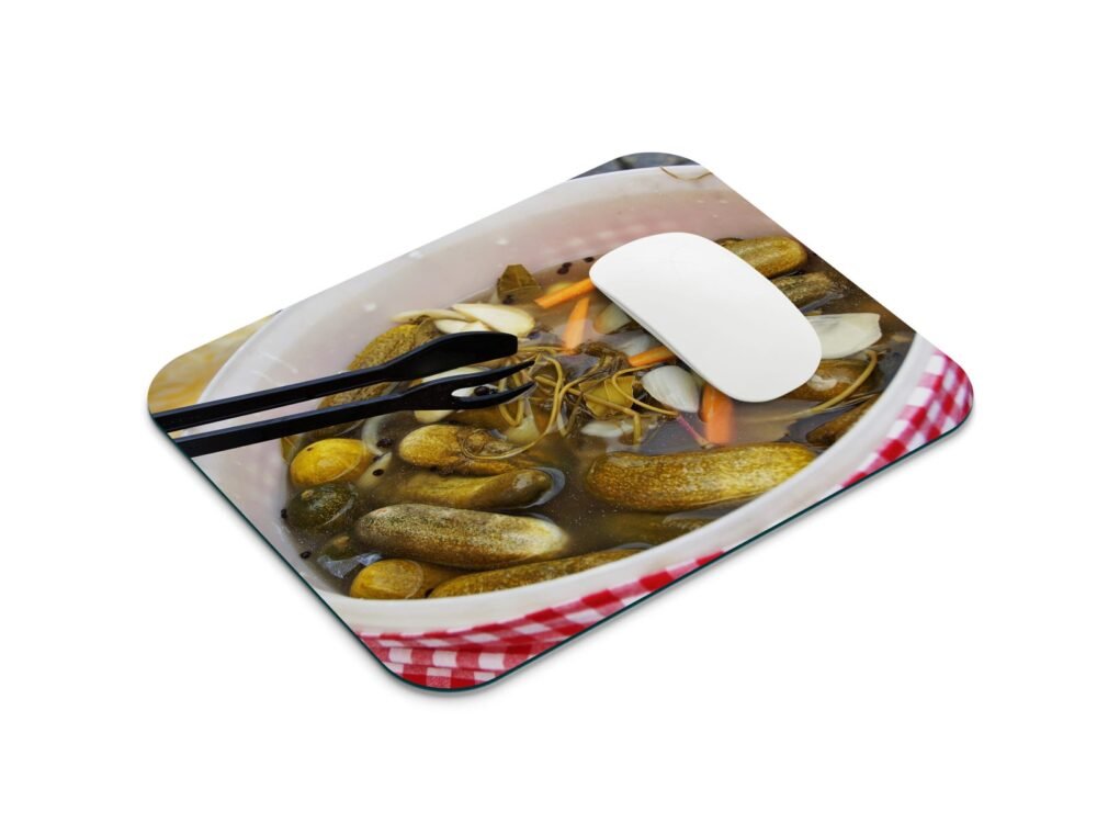 Egérpad kovászos uborkával - vicces, egyedi egérpad dizájn.